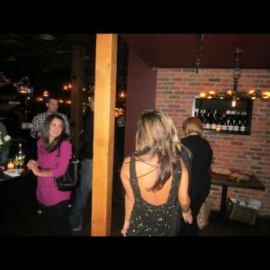 Adrianna Papell gold and black sparkling dress! Size 4, perfect condition!